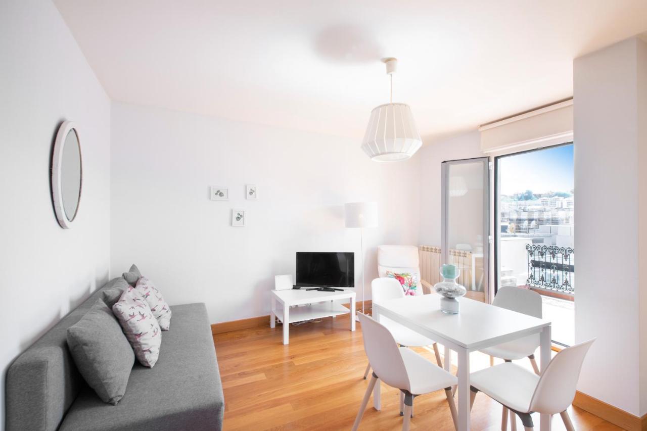 Modern Apartment With Spacious Terrace ซานเซบาสเตียน ภายนอก รูปภาพ